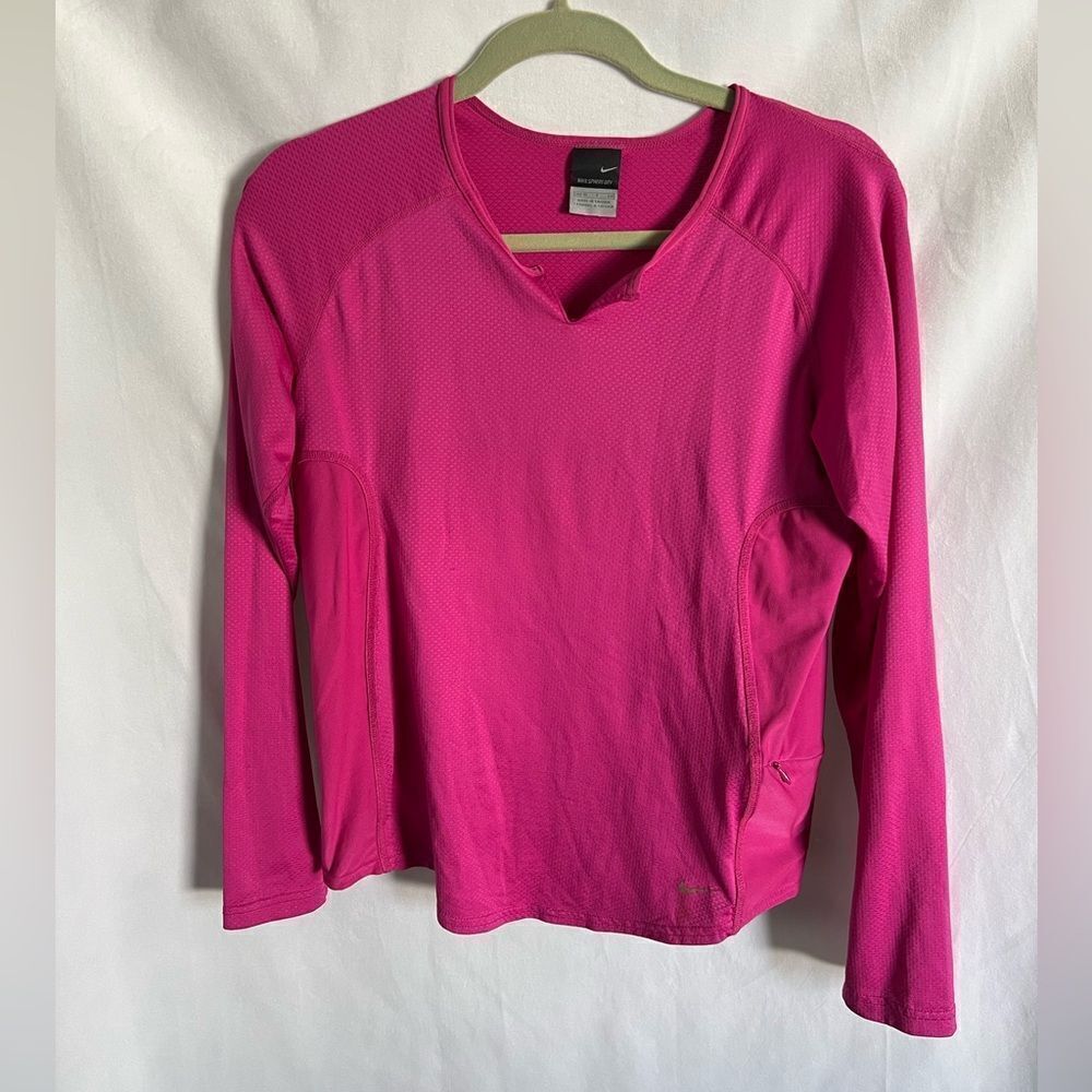 Nike Sphere Dry long sleeve shirt size Small Pink running shirt